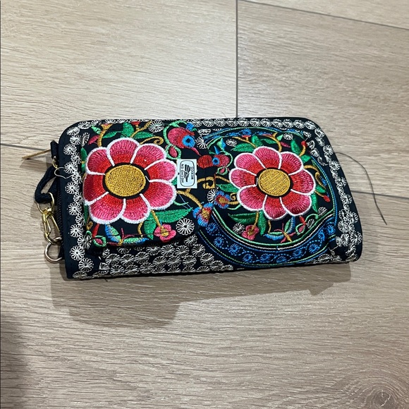 The Unbranded Brand Handbags - Floral Embroidered Crossbody Bag - Black and Multicolor